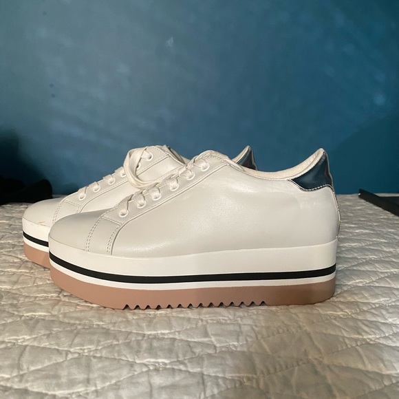 🚫 SOLD 🚫 Steve Madden  |  platform sneakers - Picture 3 of 6